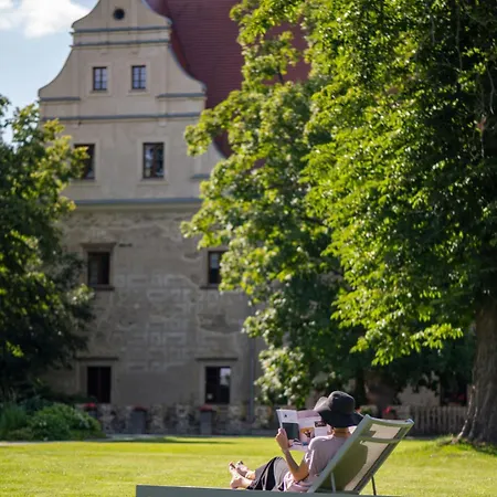 Uroczysko Siedmiu Stawów&Spa by L'Occitane