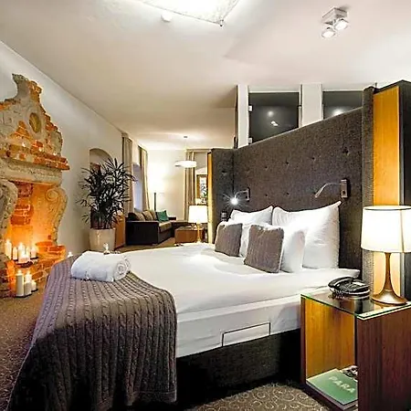 Uroczysko Siedmiu Stawow Luxury Hotel