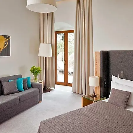 Uroczysko Siedmiu Stawow Luxury Hotel
