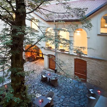Uroczysko Siedmiu Stawow Luxury Gola Dzierżoniowska