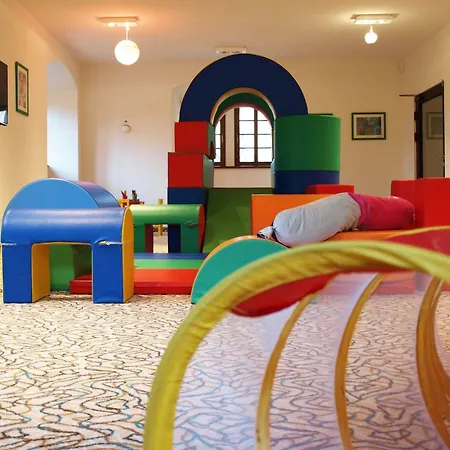 Hotell Uroczysko Siedmiu Stawow Luxury Hotel Gola Dzierżoniowska
