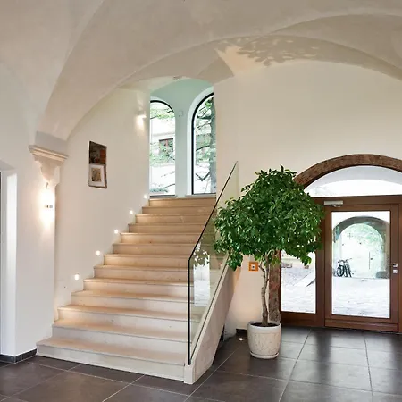 Uroczysko Siedmiu Stawow & By L'occitane 4*