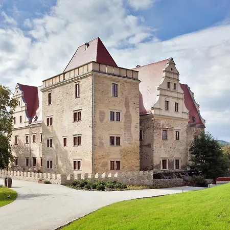 Uroczysko Siedmiu Stawów&Spa by L'Occitane Hotel
