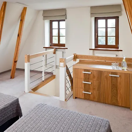 Uroczysko Siedmiu Stawow & By L'occitane Hotel 4*