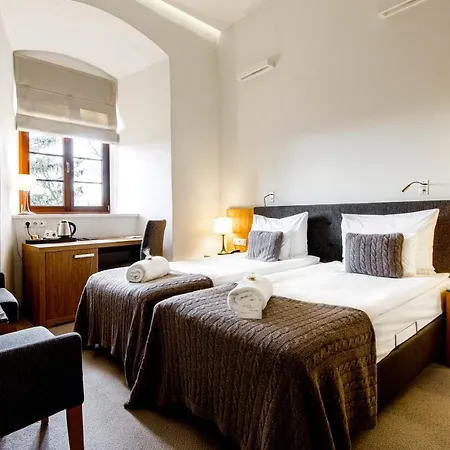 Hotel Uroczysko Siedmiu Stawow & By L'occitane 4*