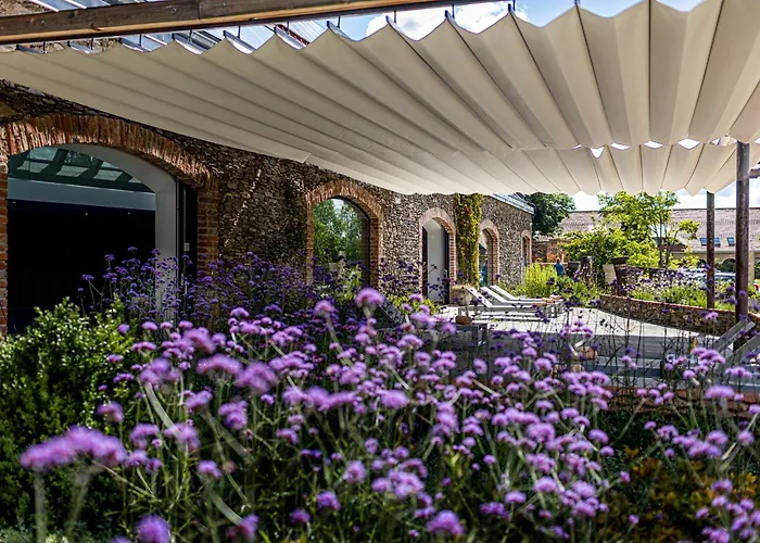 Uroczysko Siedmiu Stawow & Spa By L'Occitane Hotel 4*