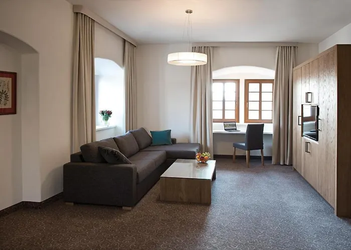 Uroczysko Siedmiu Stawow & By L'occitane Szálloda Gola Dzierżoniowska