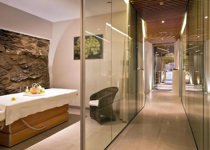 Uroczysko Siedmiu Stawow & Spa By L'Occitane Hotel 4*