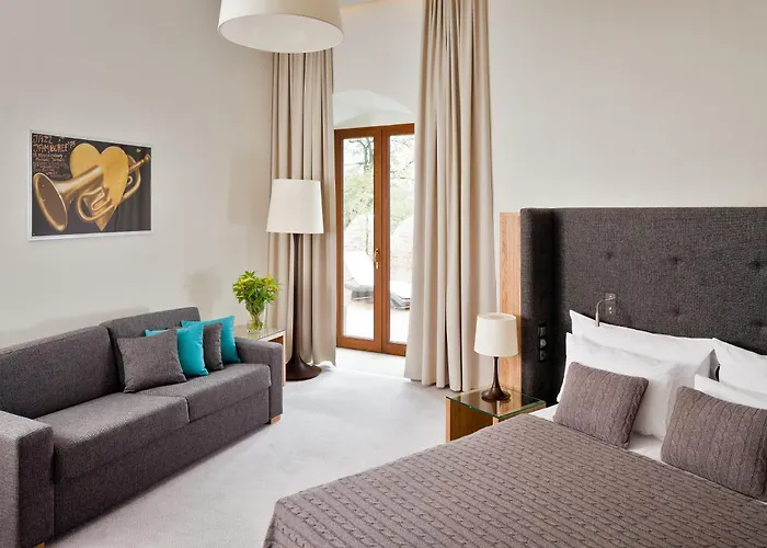 Uroczysko Siedmiu Stawow & By L'occitane 4*